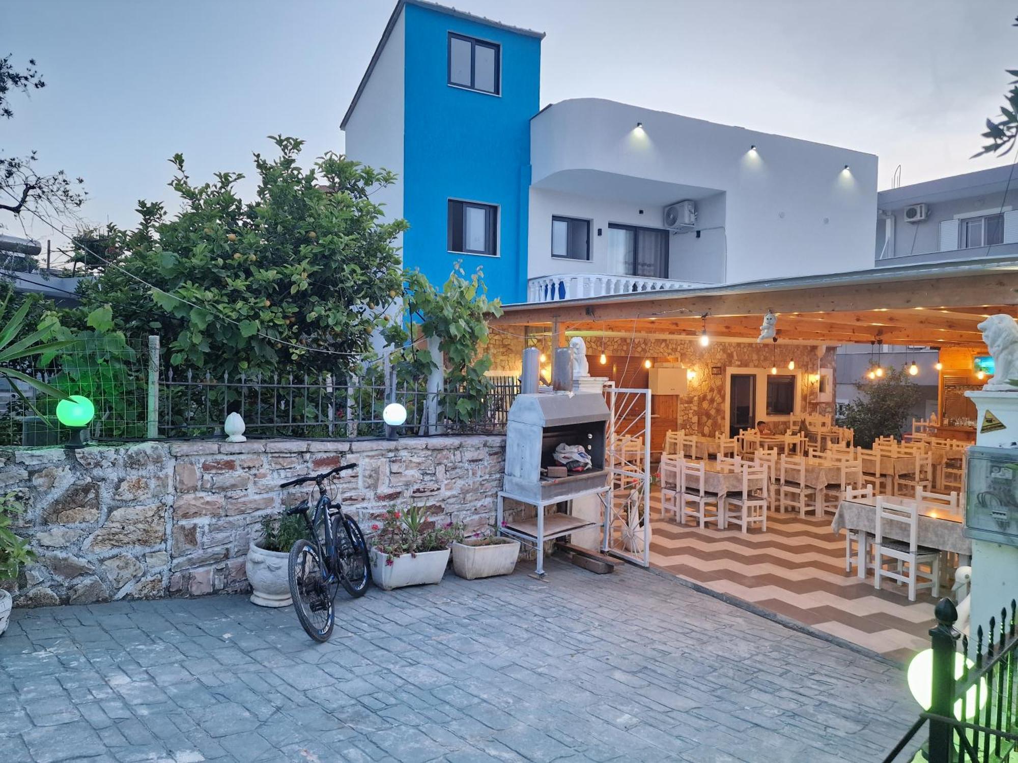 Blue Hotel Εξαμίλιο Εξωτερικό φωτογραφία