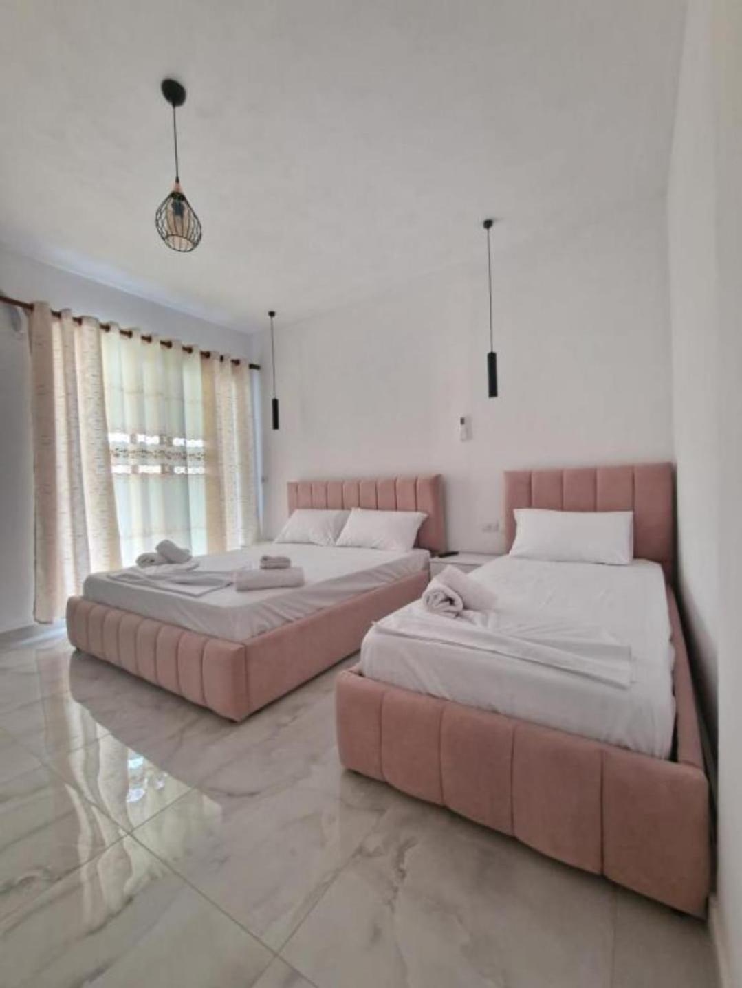 Blue Hotel Εξαμίλιο Εξωτερικό φωτογραφία