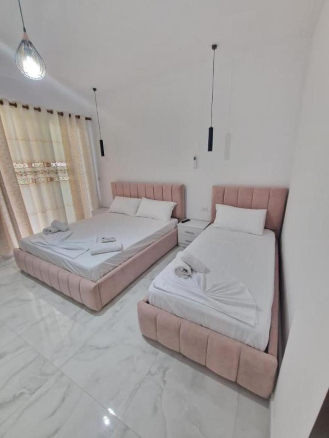 Blue Hotel Εξαμίλιο Εξωτερικό φωτογραφία